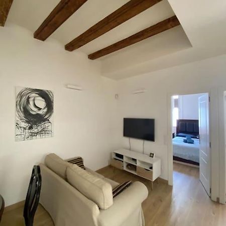 Charm Apartment บาร์เซโลนา ภายนอก รูปภาพ